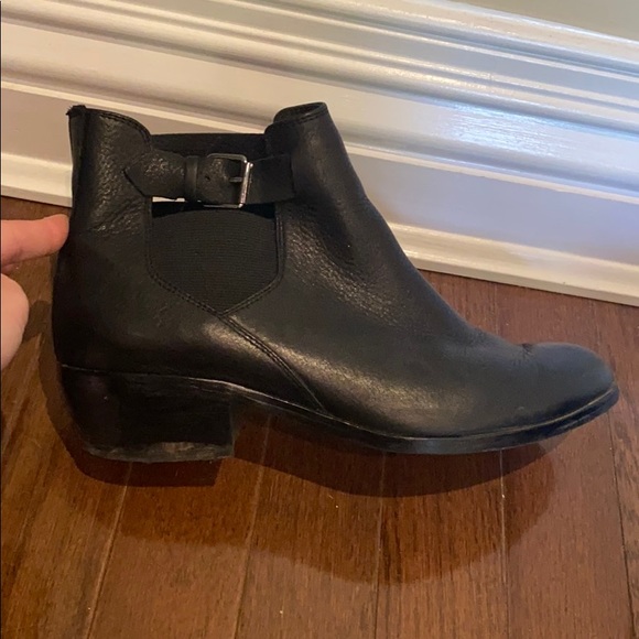 Splendid Black Leather Booties Size 7 - Picture 3 of 11